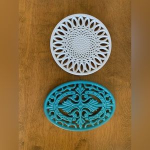 Enameled Cast Iron Trivets